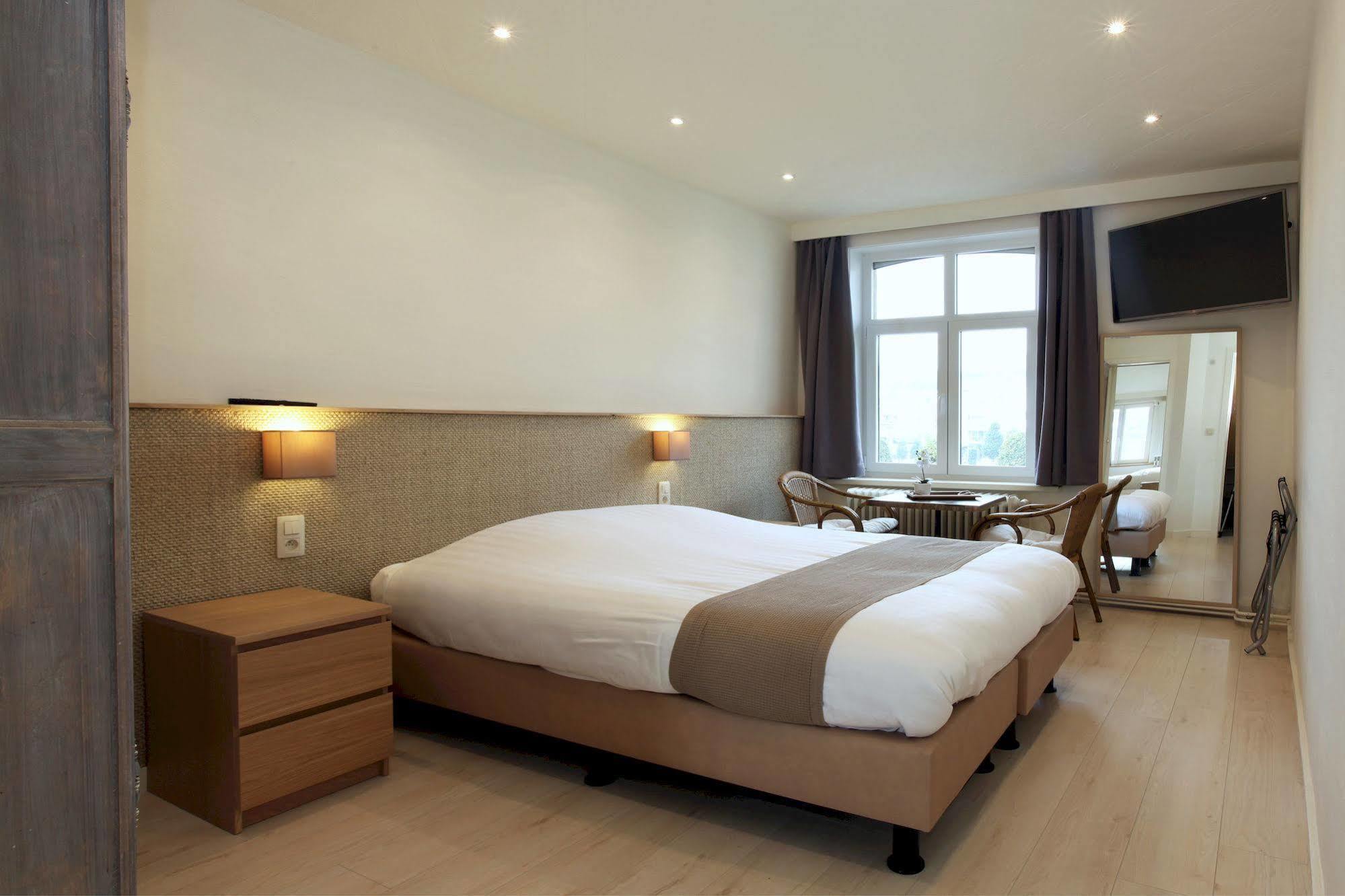 Hotel Cecil De Panne Kültér fotó