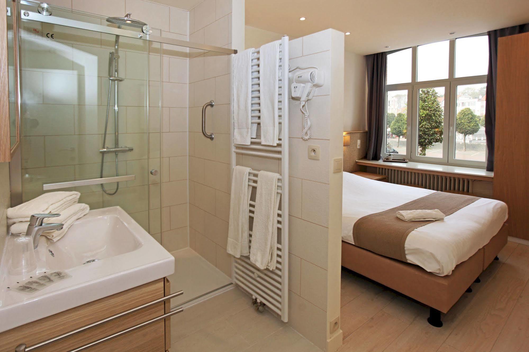 Hotel Cecil De Panne Kültér fotó